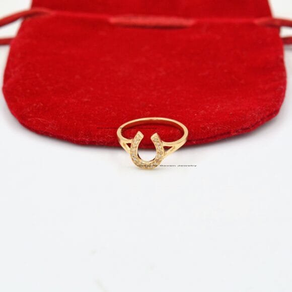 14K Gold Horseshoe Diamond Ring, Vintage Gold Horseshoe Diamond Ring - Image 8