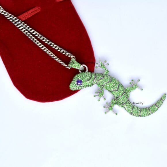 Silver Antique Gecko Tsavorite Lizard Pendant, Gemstone Lizard Pendant