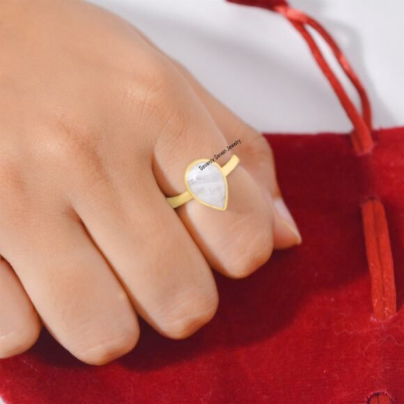 9K Gold Moonstone Ring, Moonstone Pear Shape Ring, Droplet Moonstone Ring - Image 6