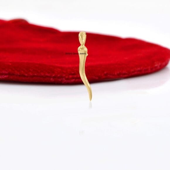 14k Gold Cornicello Horn Pendant, Diamond Horn Pendant - Image 9
